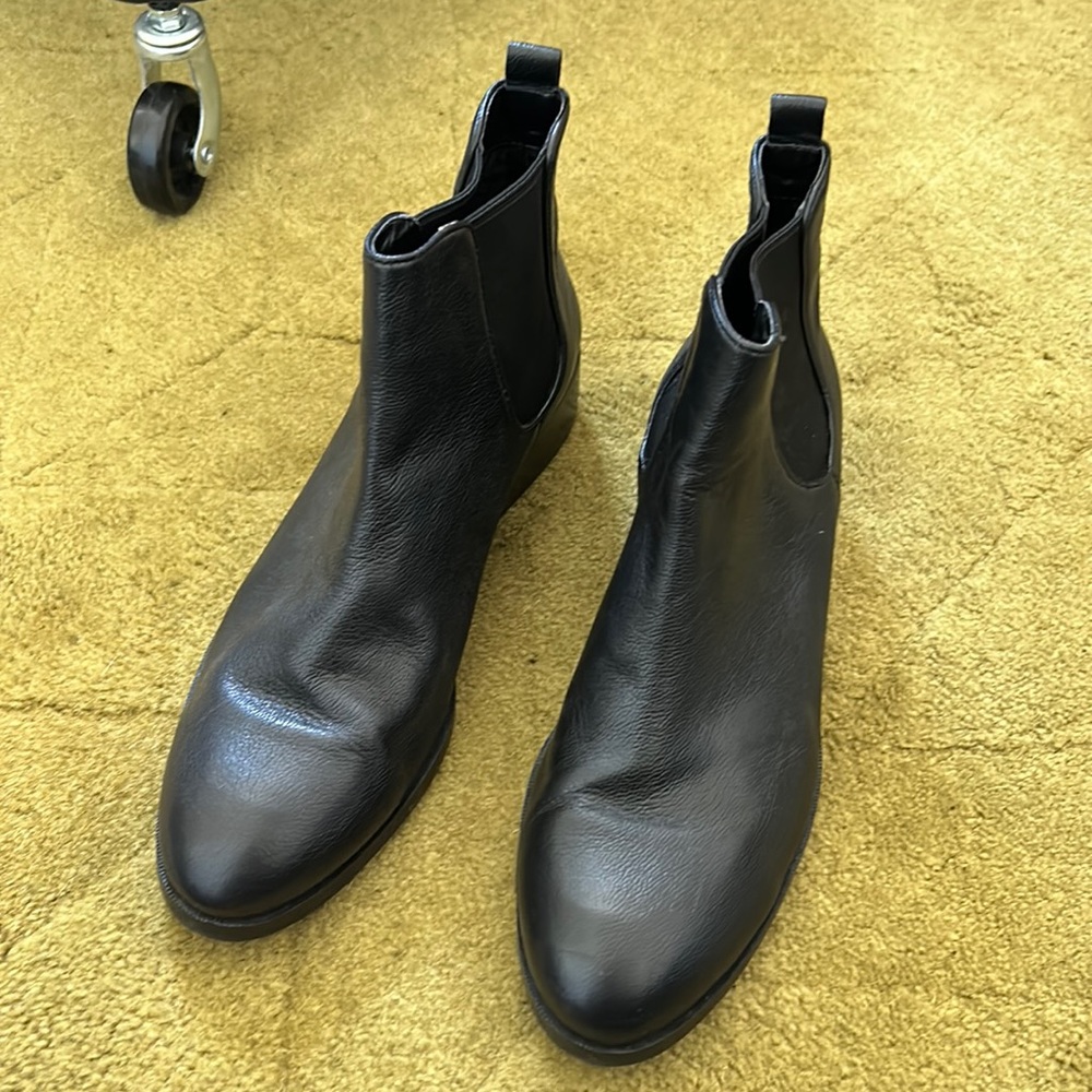 Cole Haan low heel leather black boots / booties Brand new Never Used